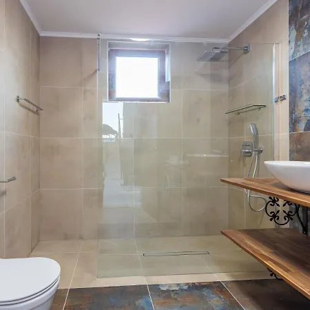 Julia By Interhome *