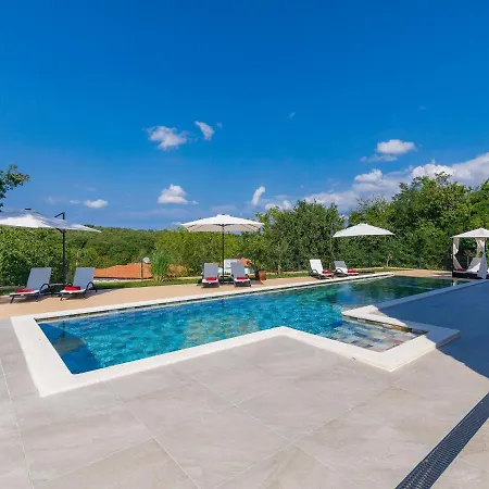 Julia By Interhome Ferienhaus *